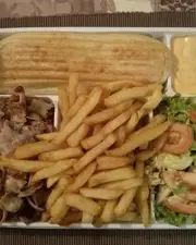 Assiette Grecque Complète - Le Palais du Kebab à Epernon